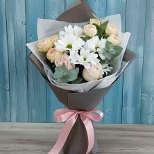 Букет цветов из:  Хризантемы и Розы в Трехгорном