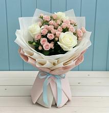 Букет цветов из:  Розы в Трехгорном