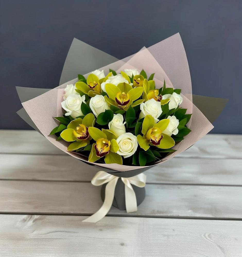 Букет цветов из: Орхидеи и Розы в Трехгорном