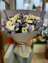 Букет цветов из:  Хризантемы #REPLACE_PRED# Трехгорном