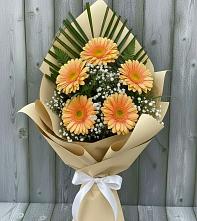 Букет цветов из:  Герберы #REPLACE_PRED# Трехгорном