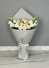 Букет цветов из:  Розы и Лизиантусы в Трехгорном